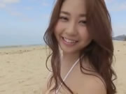 擁有一雙誘人的G罩杯美乳 西田麻衣 寫真集